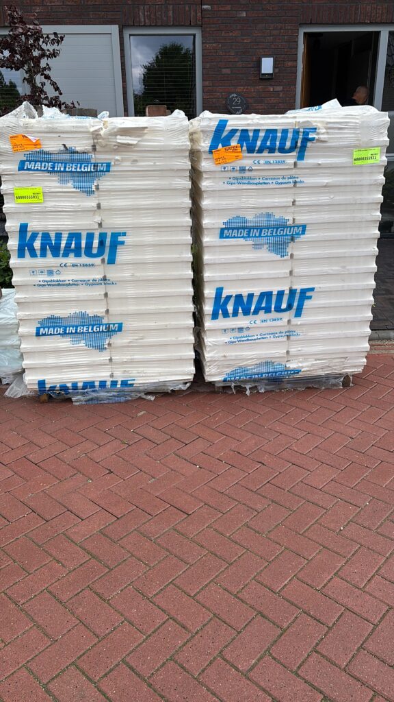 zolder inrichten met gipsblokken